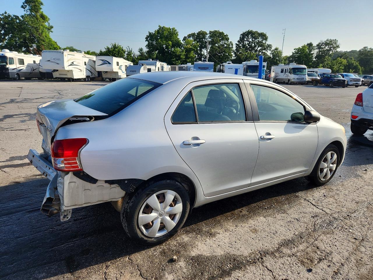 2008 Toyota Yaris Base - Фото 3