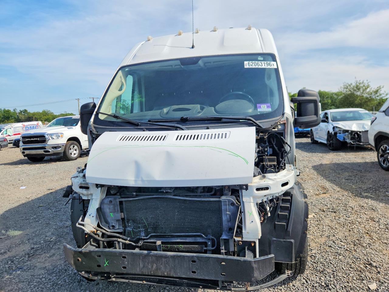 2018 Ram Promaster 2500 Delivery Van - Фото 5