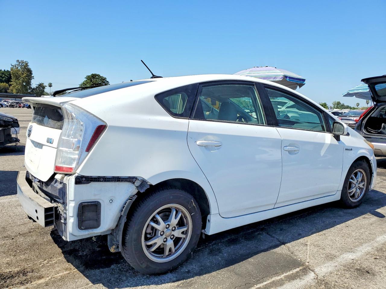 2010 Toyota Prius Ii - Image 3