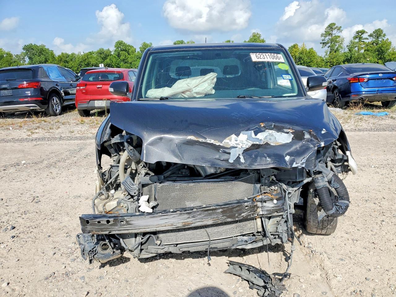 2011 Scion Xb Base - Фото 5
