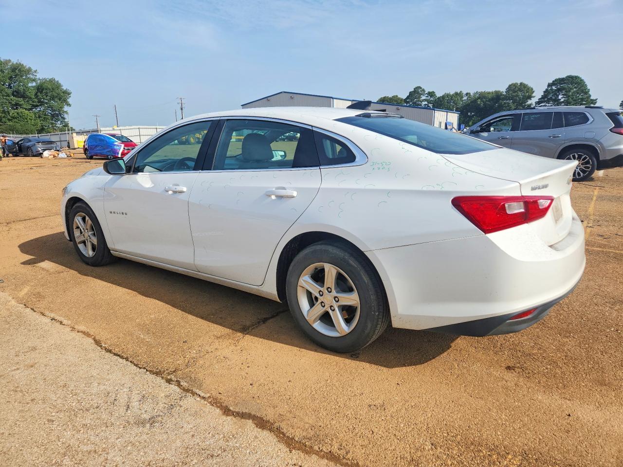 2023 Chevrolet Malibu - Фото 2