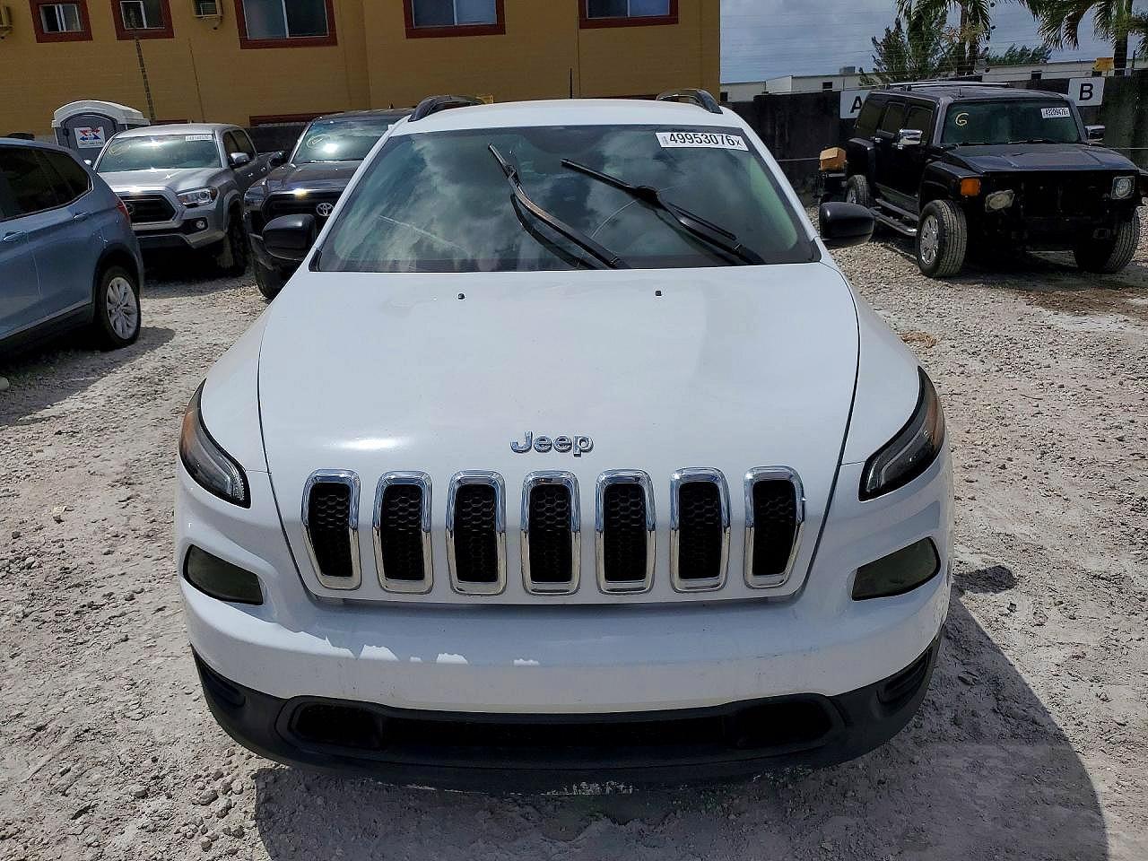 2016 Jeep Cherokee Sport - Image 5