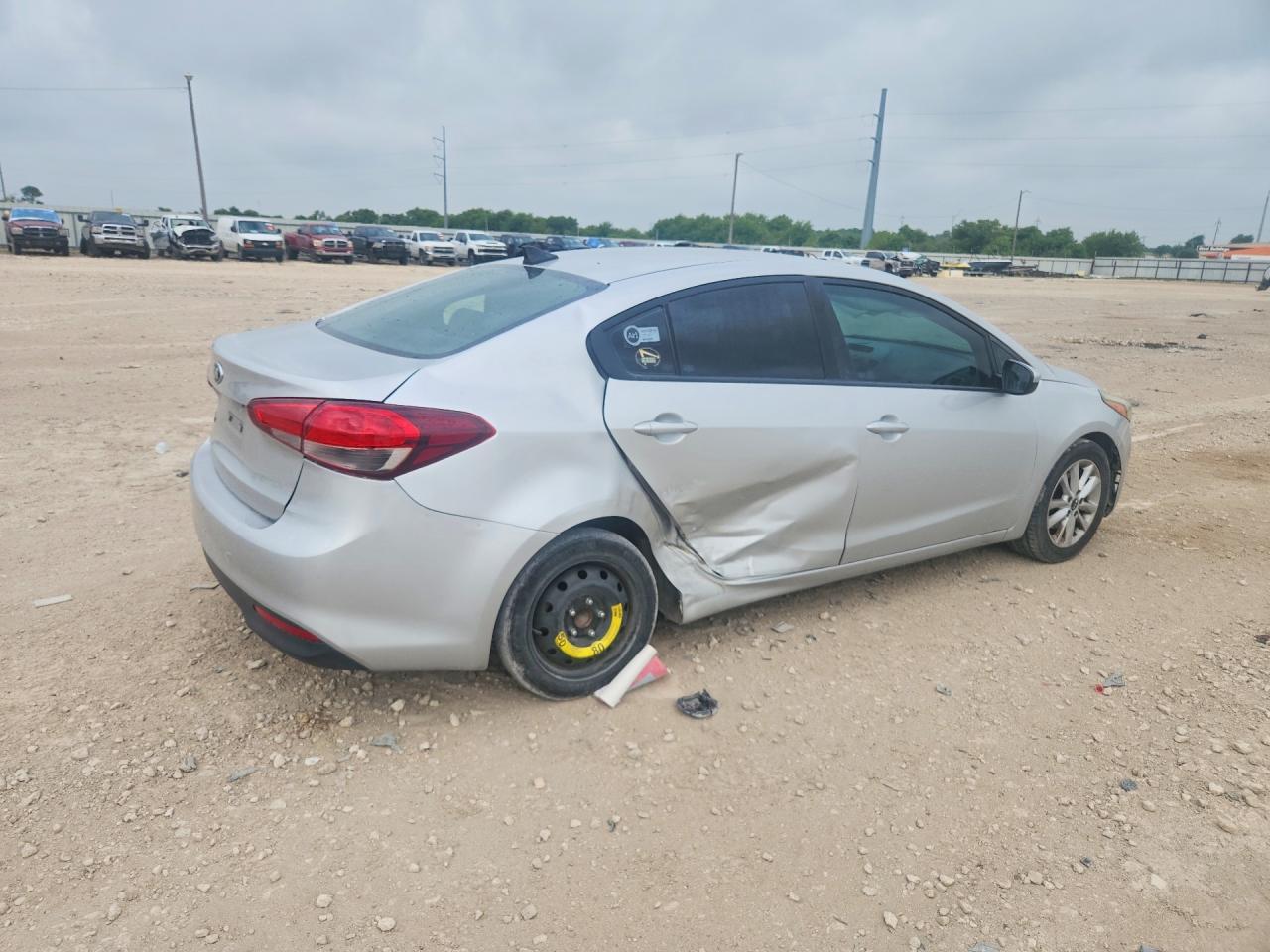 2017 Kia Forte Lx - Фото 3