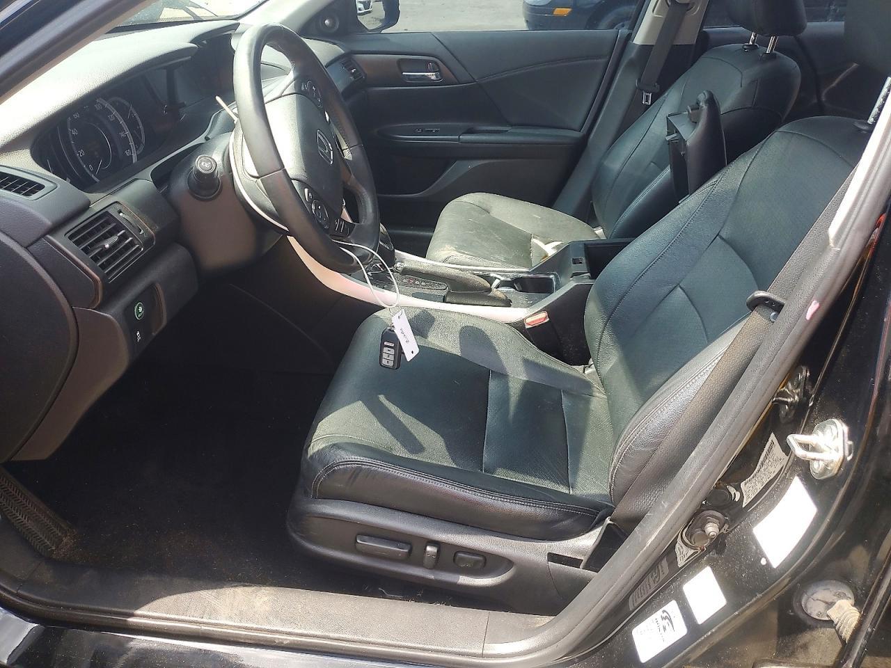 2014 Honda Accord Touring - Image 7