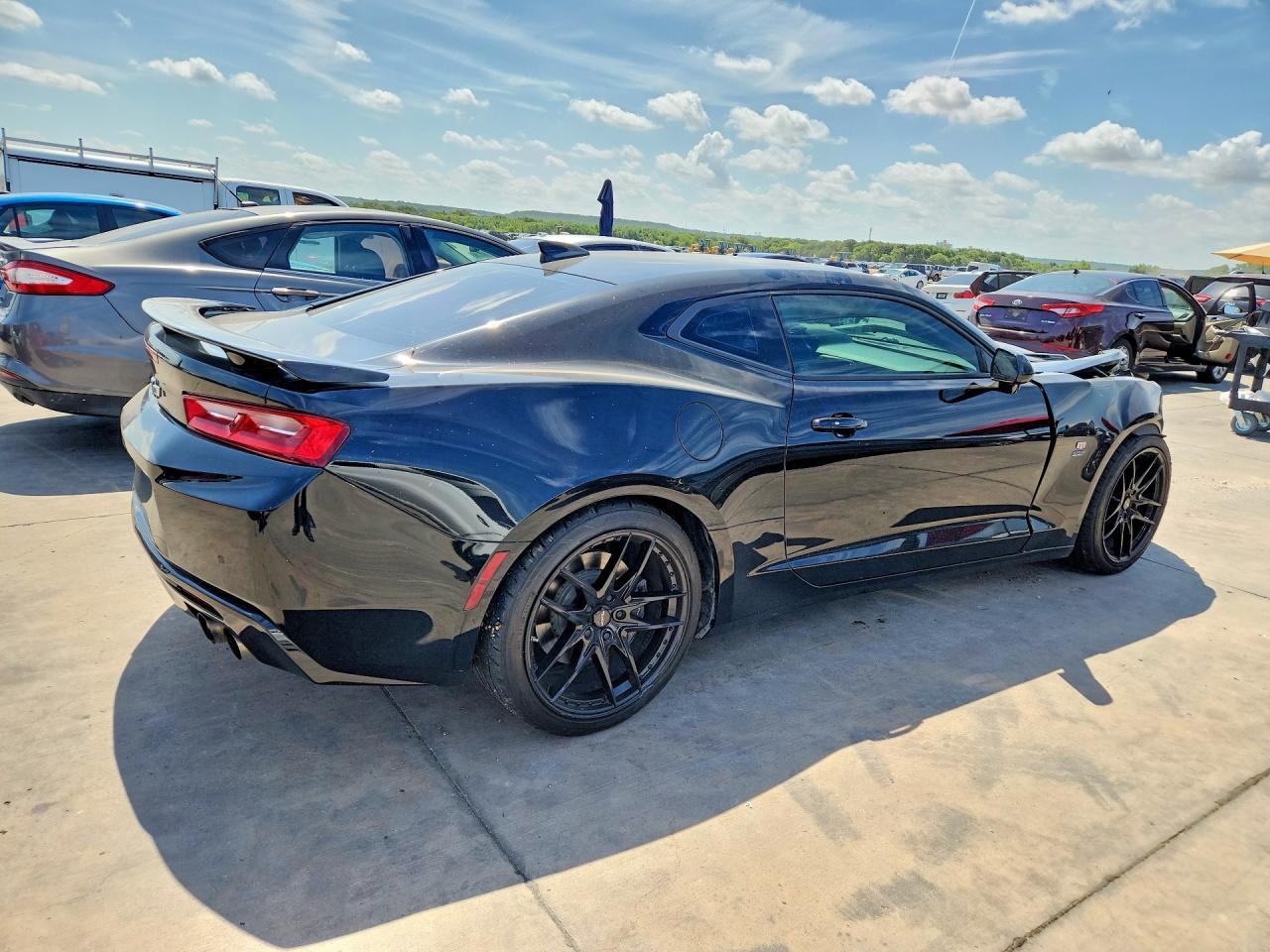 2018 Chevrolet Camaro Ss - Фото 3