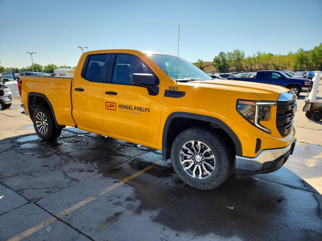 2023 GMC Sierra K1500 - Image 4