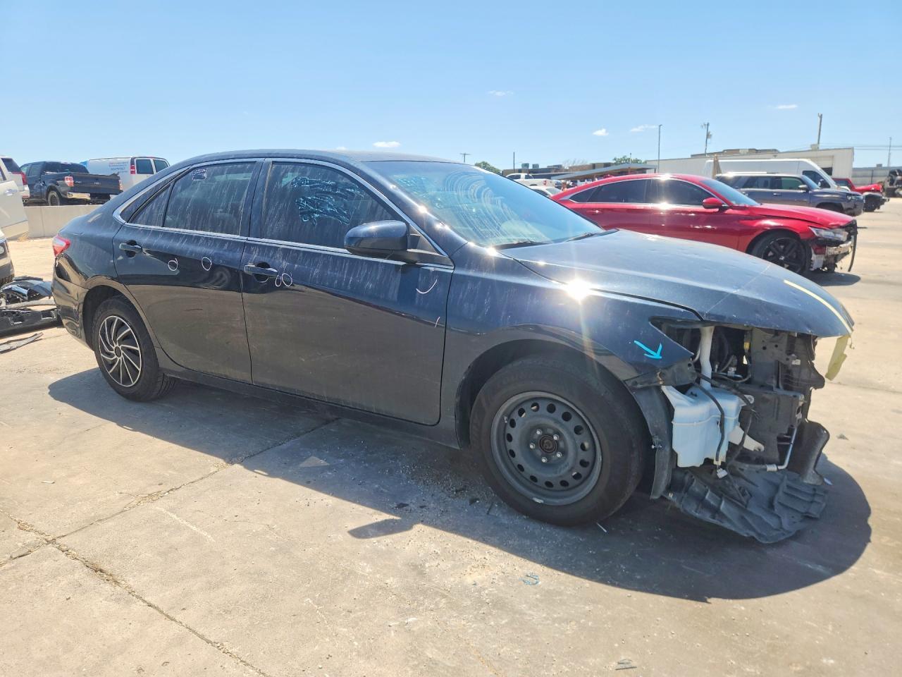 2017 Toyota Camry Le - Фото 4