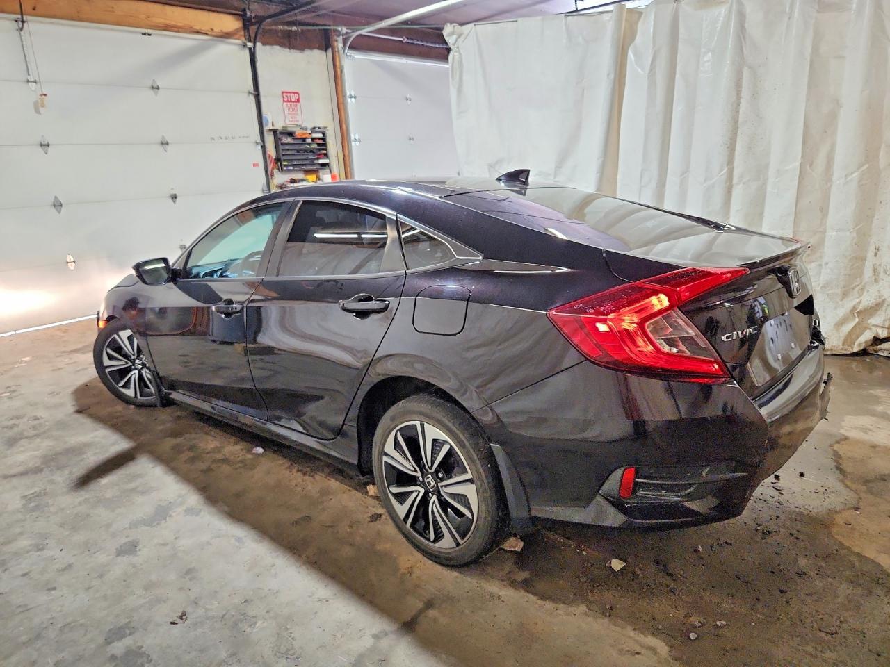 2017 Honda Civic Ex - Image 2