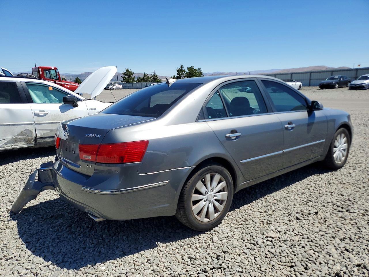2009 Hyundai Sonata Limited V6 - Image 3