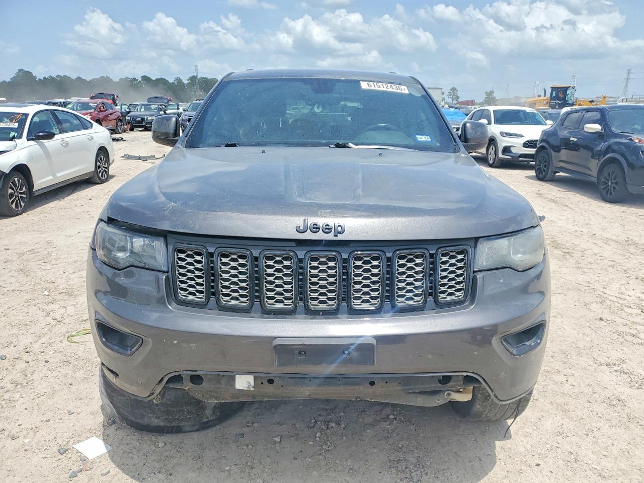 2018 Jeep Grand Cherokee Laredo - Image 5
