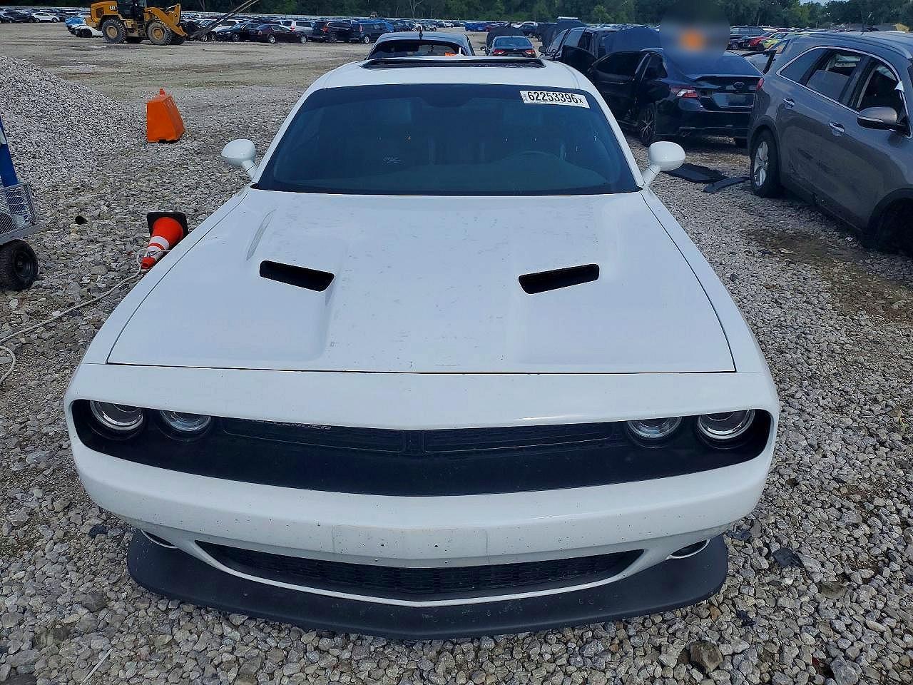 2015 Dodge Challenger R - Фото 5