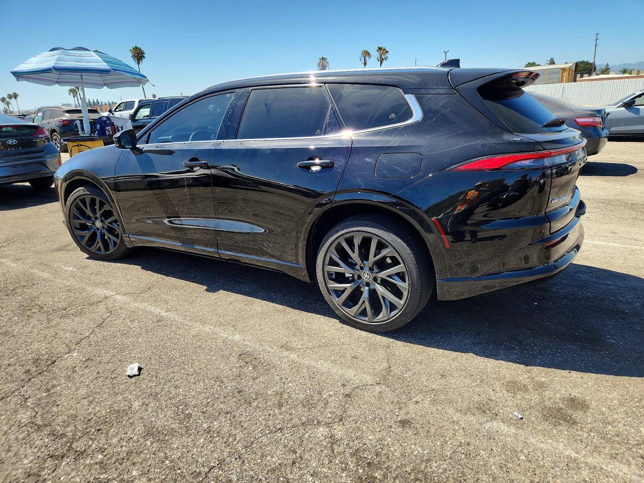 2025 Toyota Crown Signia Limited - Image 2