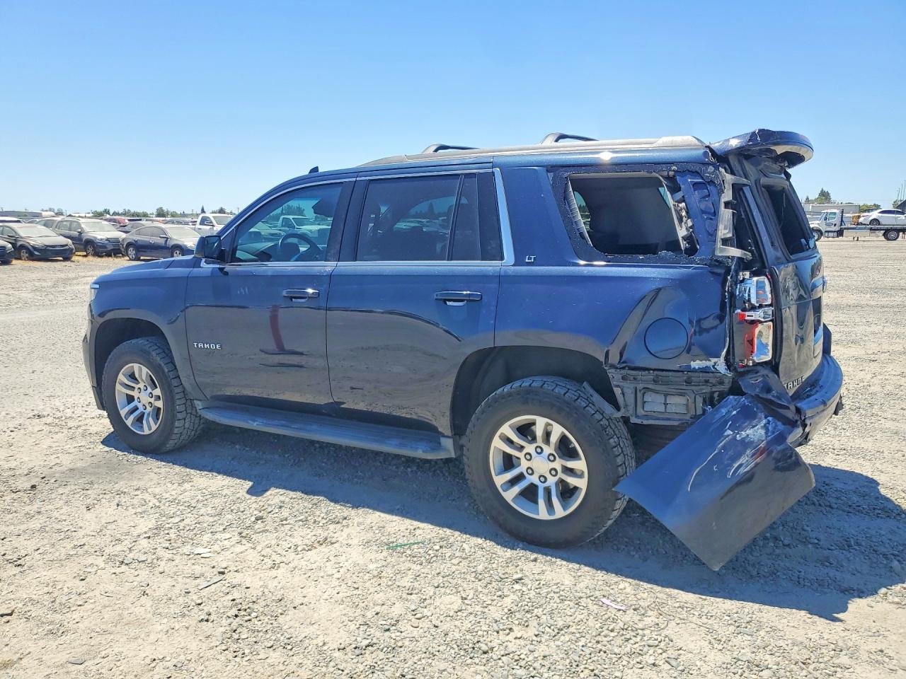 2017 Chevrolet Tahoe K1500 Lt - Фото 2