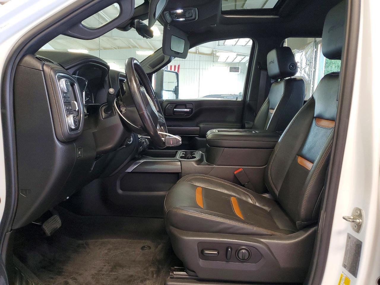 2020 GMC Sierra K3500 At4 - Фото 7