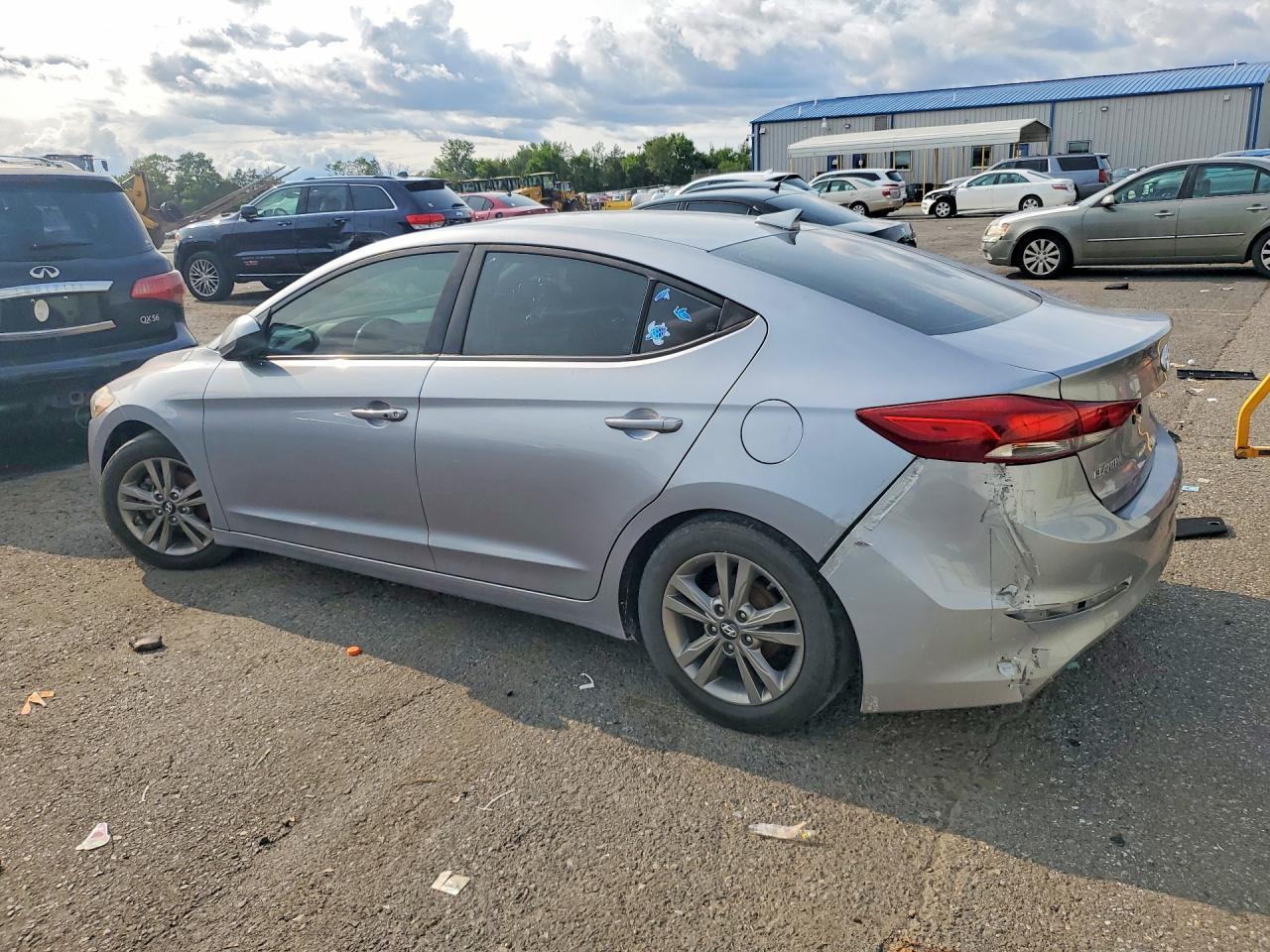 2017 Hyundai Elantra Se - Фото 2