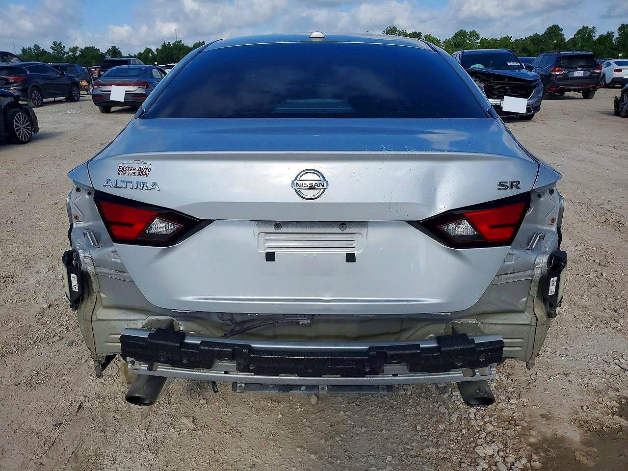 2022 Nissan Altima Sr - Image 6