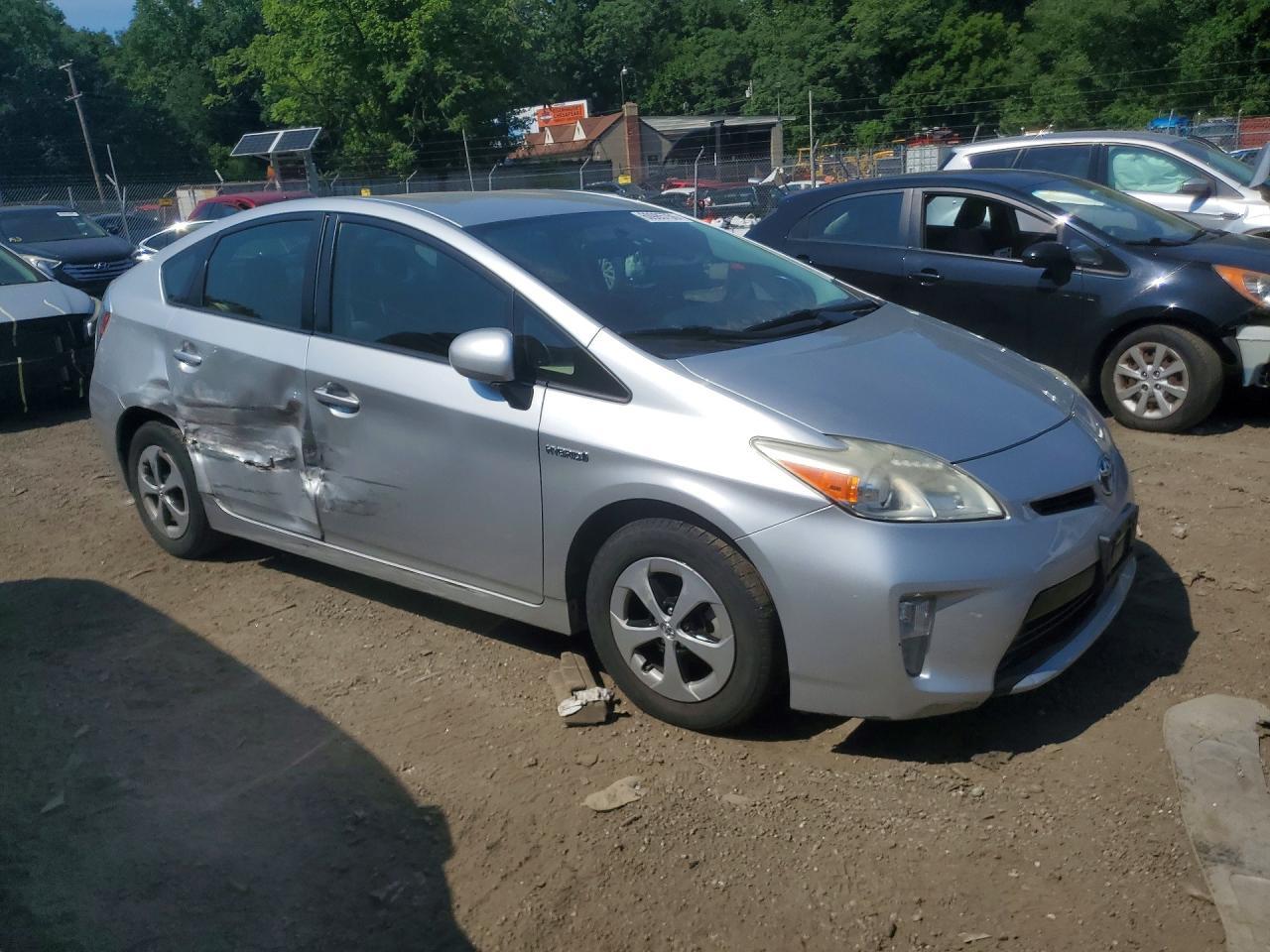2012 Toyota Prius Two - Фото 4
