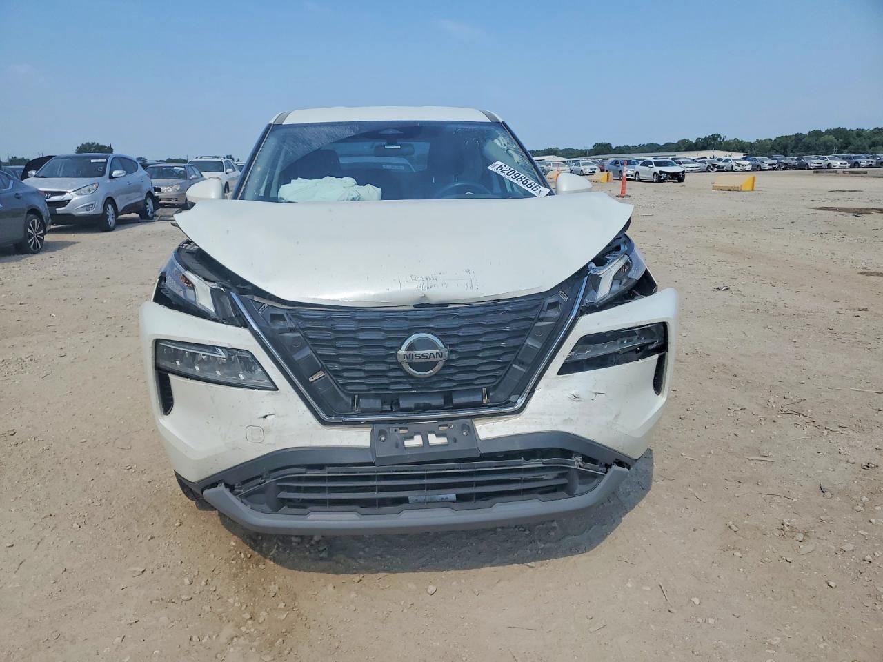 2021 Nissan Rogue Sv - Фото 5