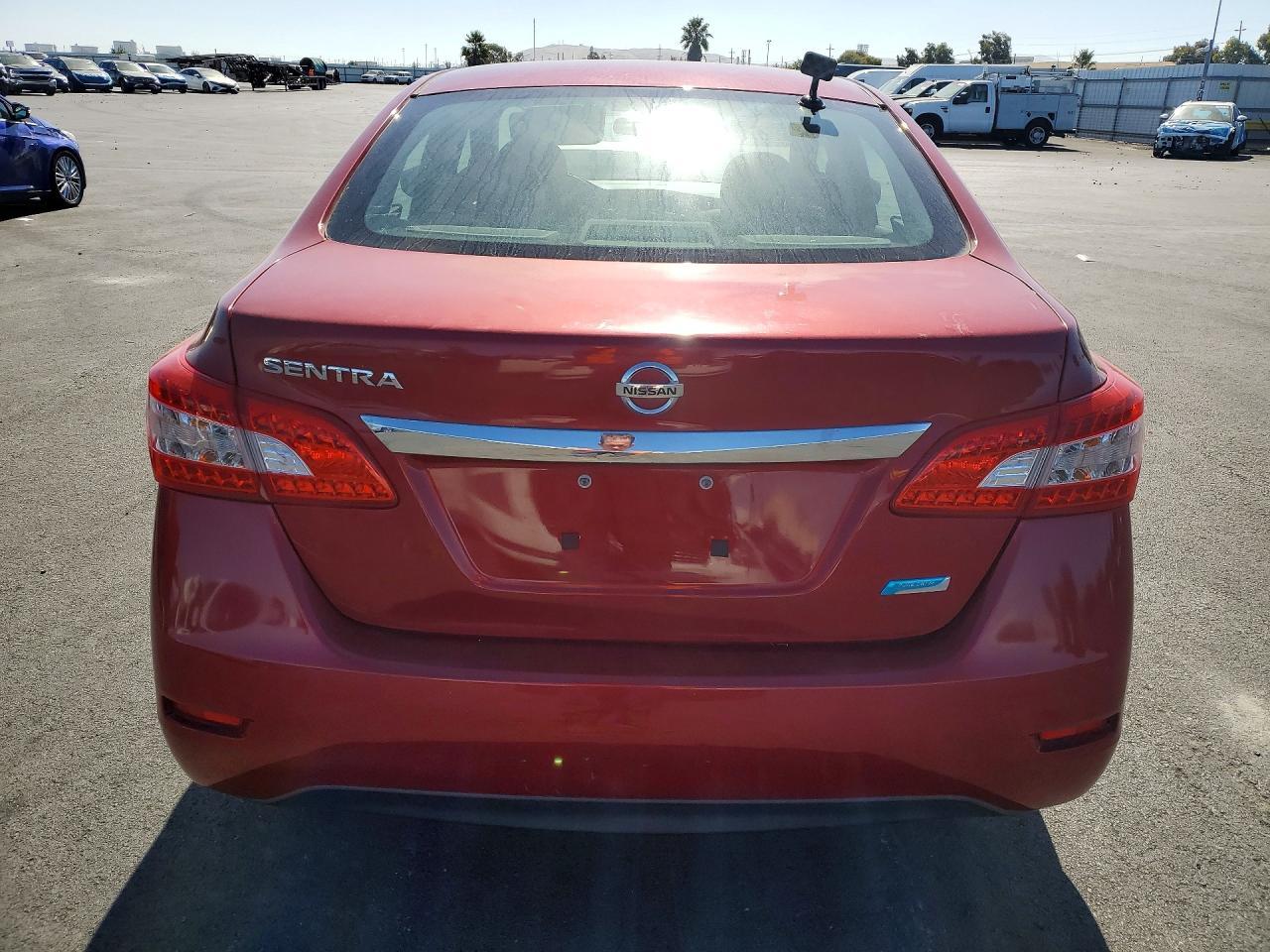 2014 Nissan Sentra S - Фото 6