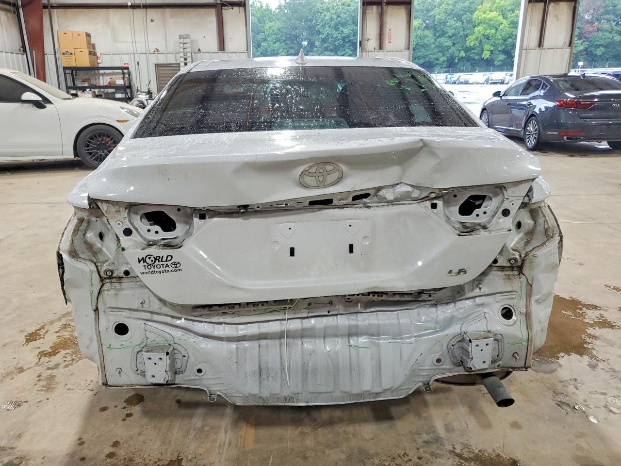 2023 Toyota Camry Le - Фото 6