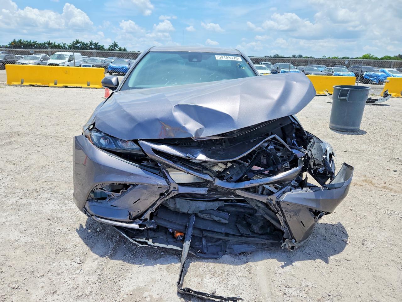 2024 Toyota Camry Se - Фото 5