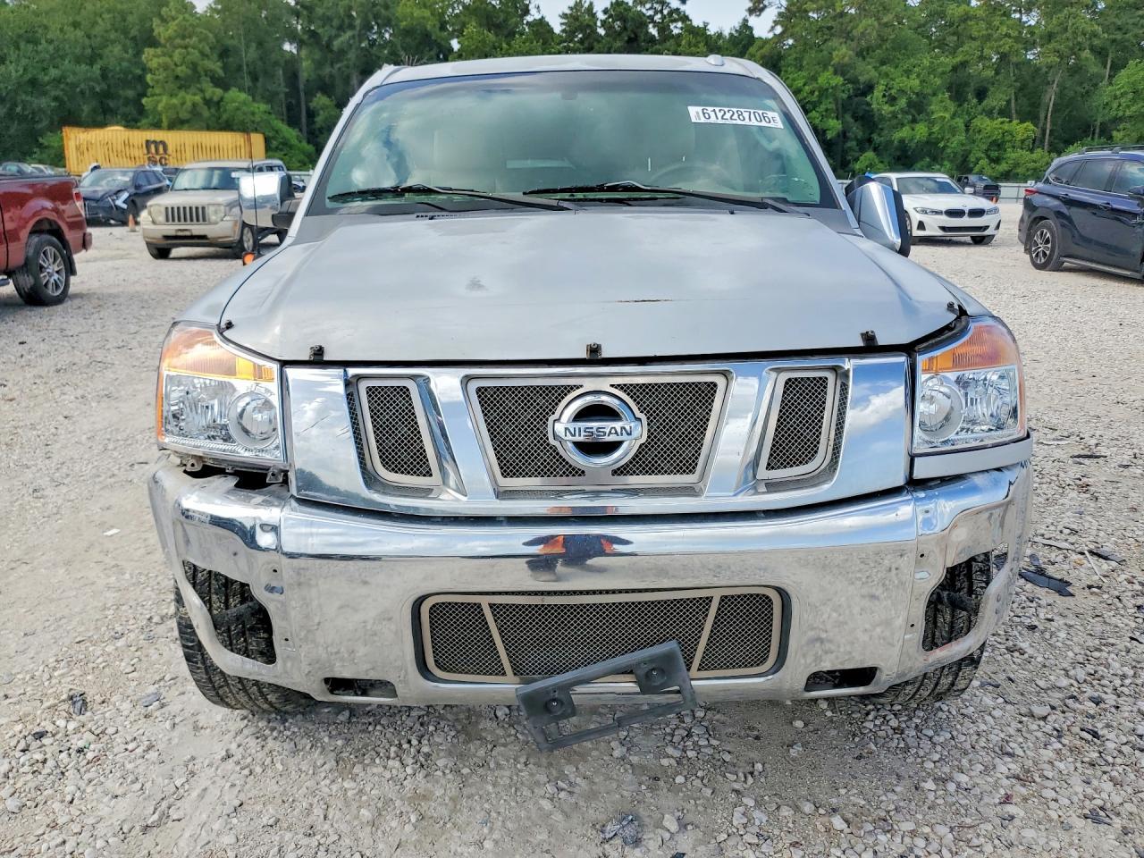 2009 Nissan Titan Xe - Image 5