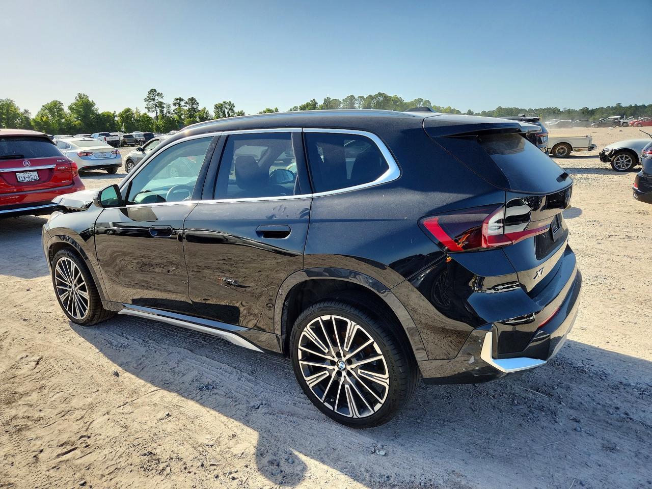 2025 BMW X1 xDrive28I - Фото 2