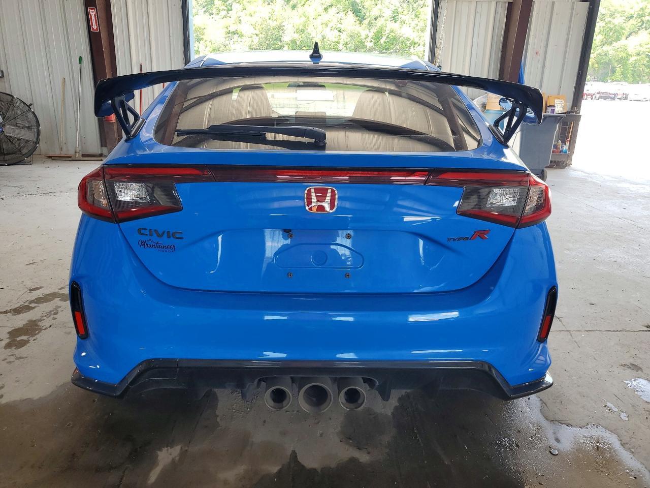 2025 Honda Civic Type-R - Image 6