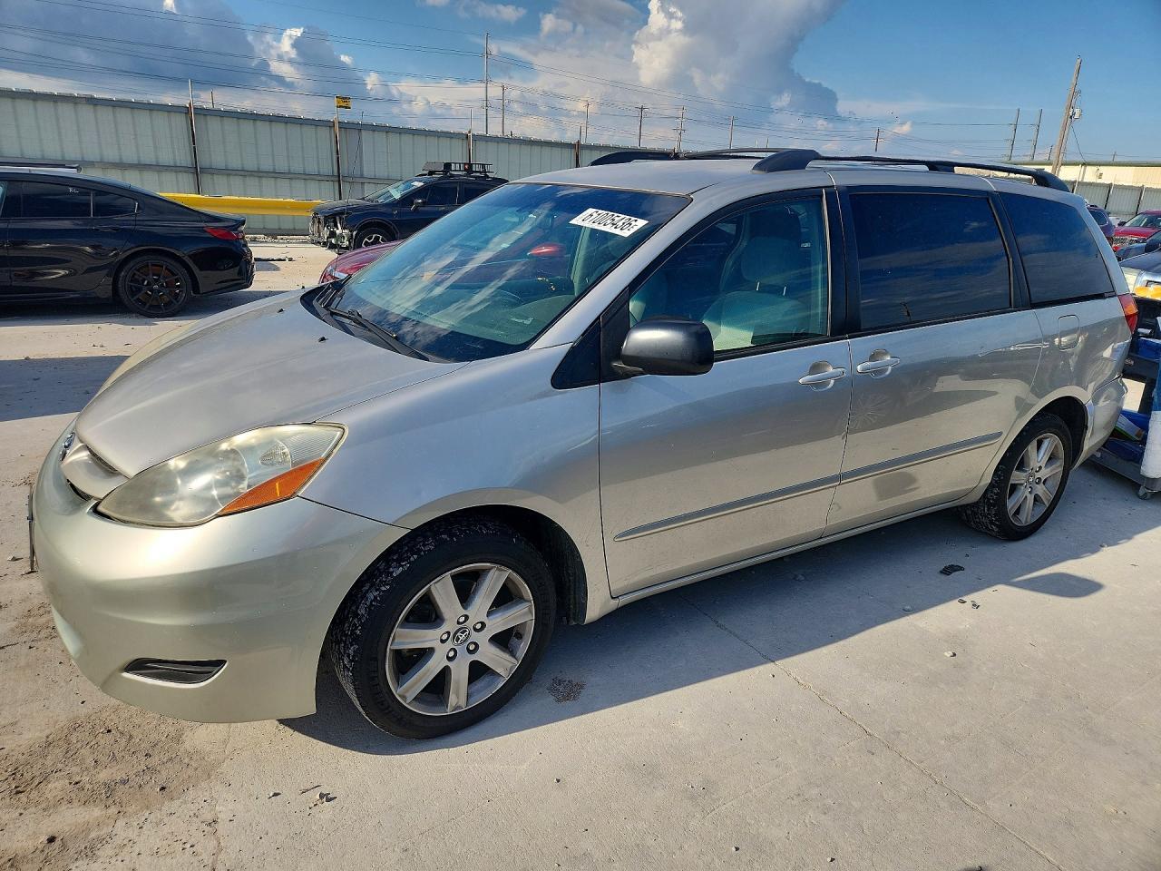 2008 Toyota Sienna Le 7-Passenger