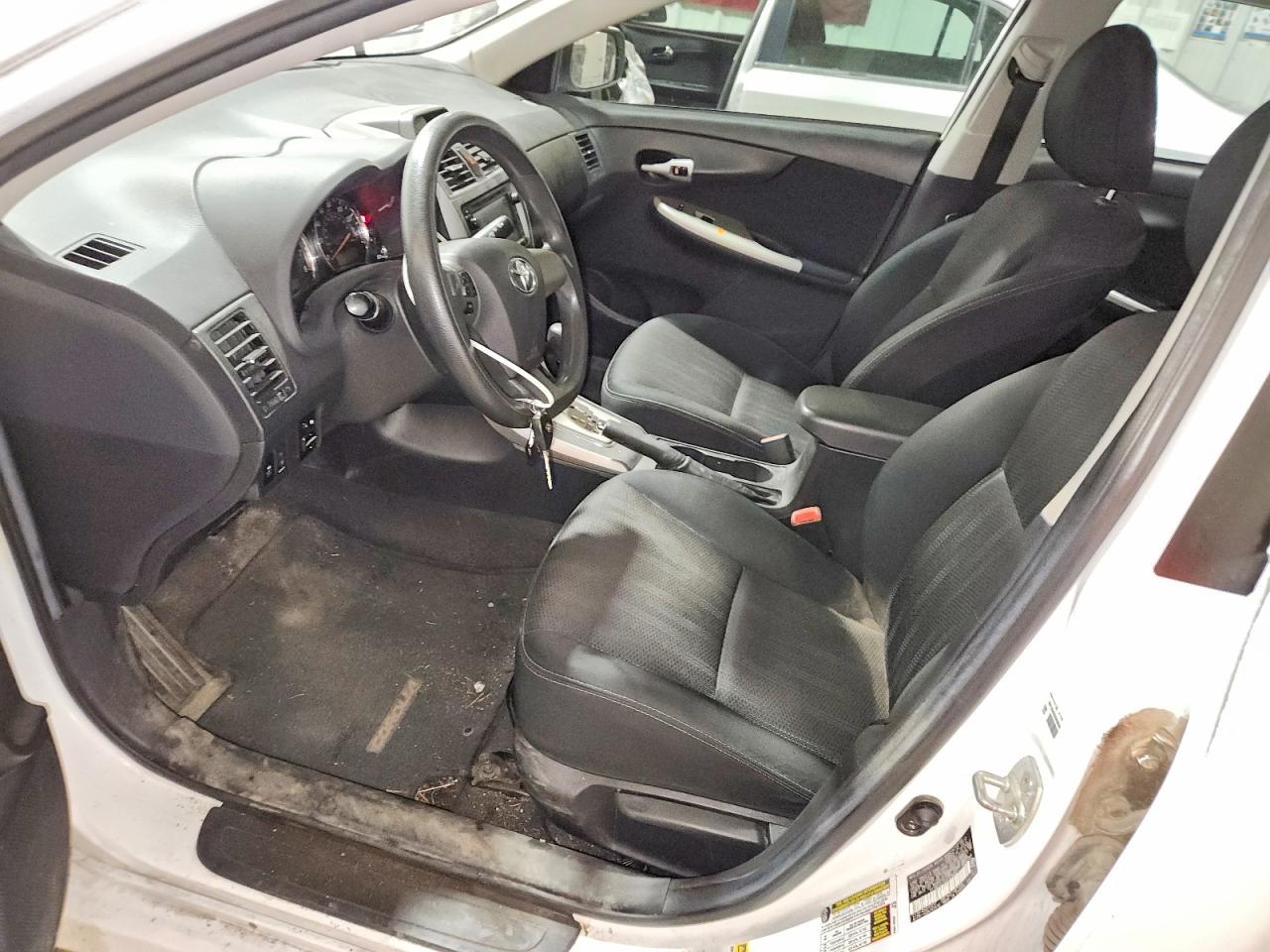 2013 Toyota Corolla L - Фото 7
