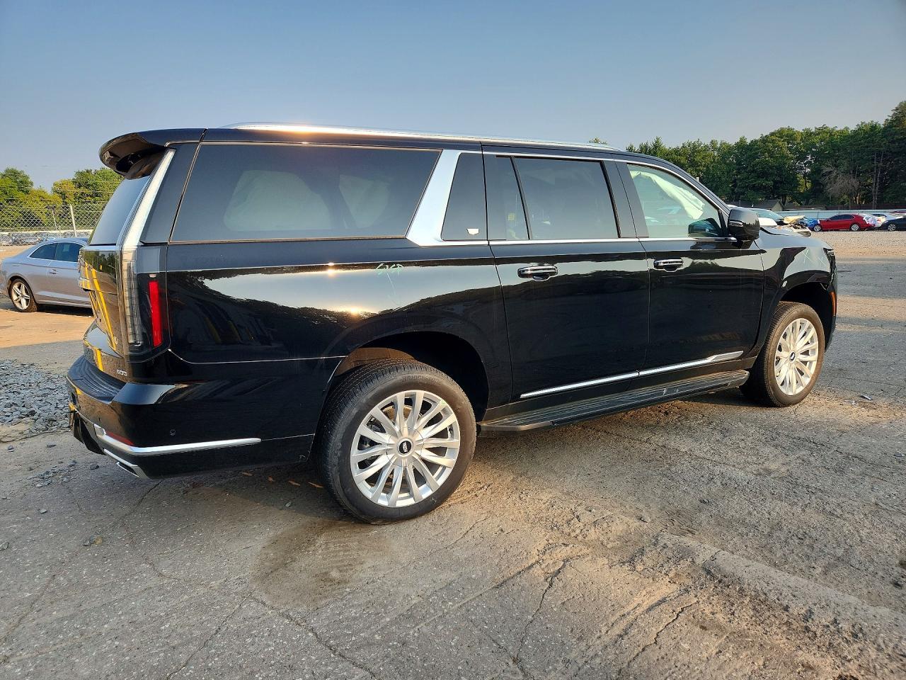 2026 Cadillac Escalade - Фото 3
