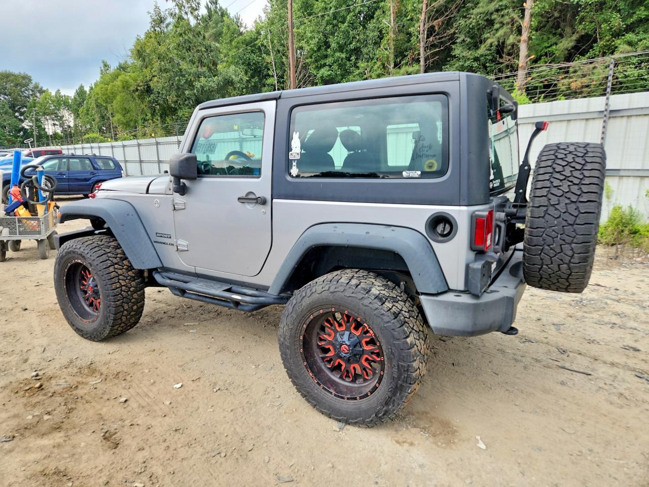 2017 Jeep Wrangler Sport - Фото 2