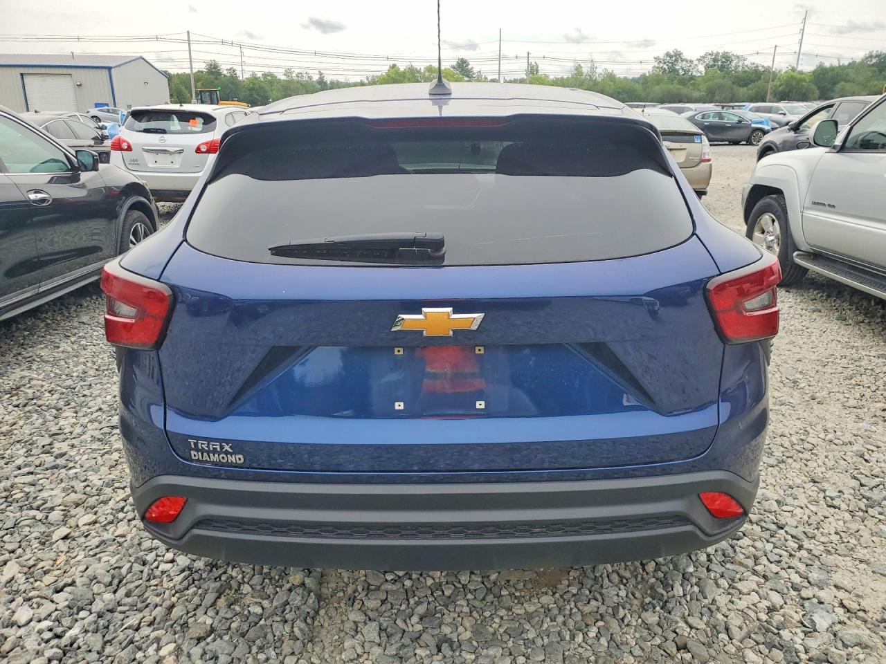 2024 Chevrolet Trax Ls - Image 6