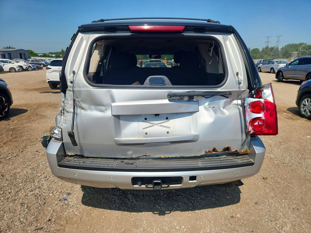 2011 GMC Yukon Sle - Image 6