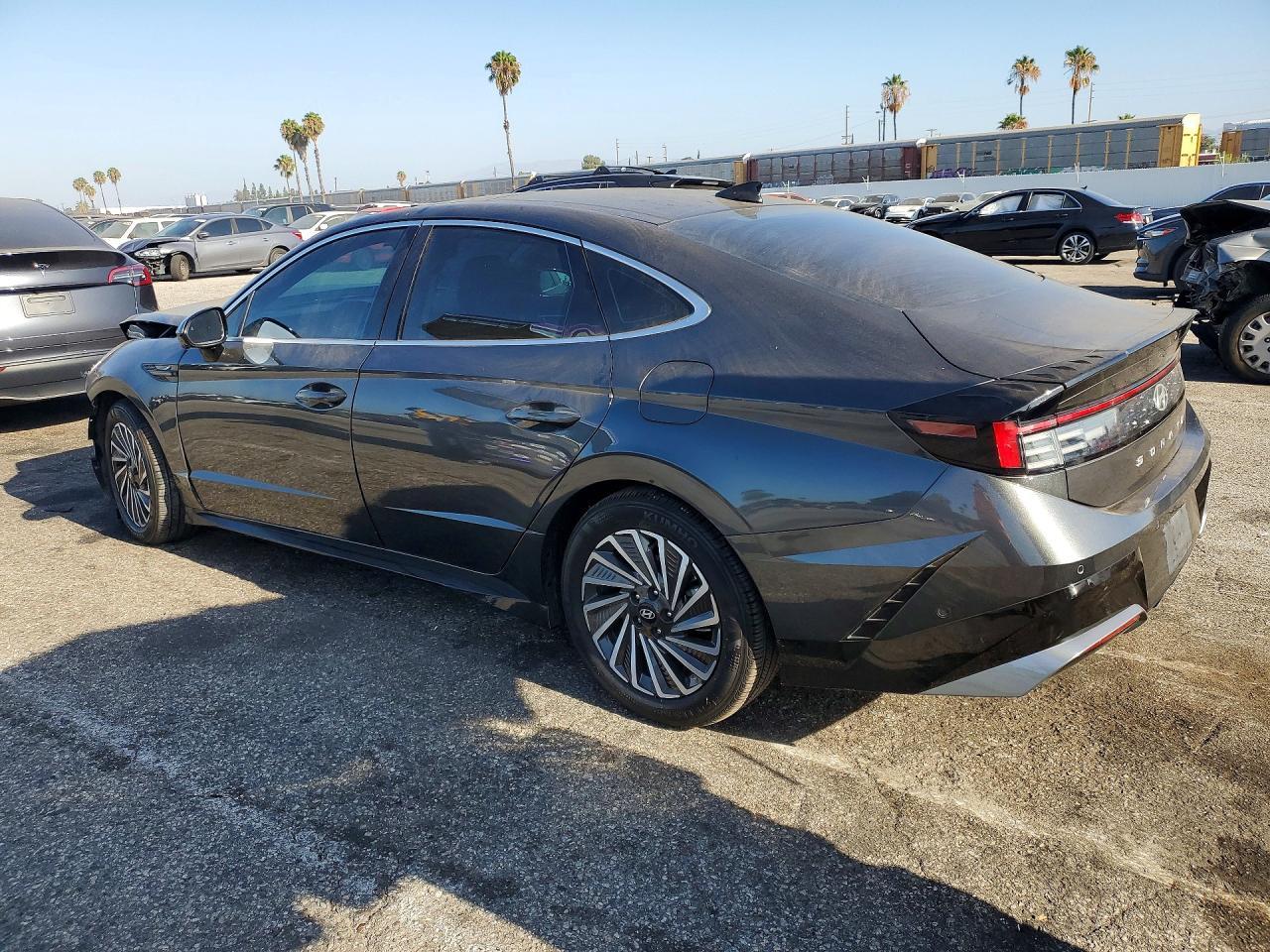 2024 Hyundai Sonata Hybrid Limited - Фото 2