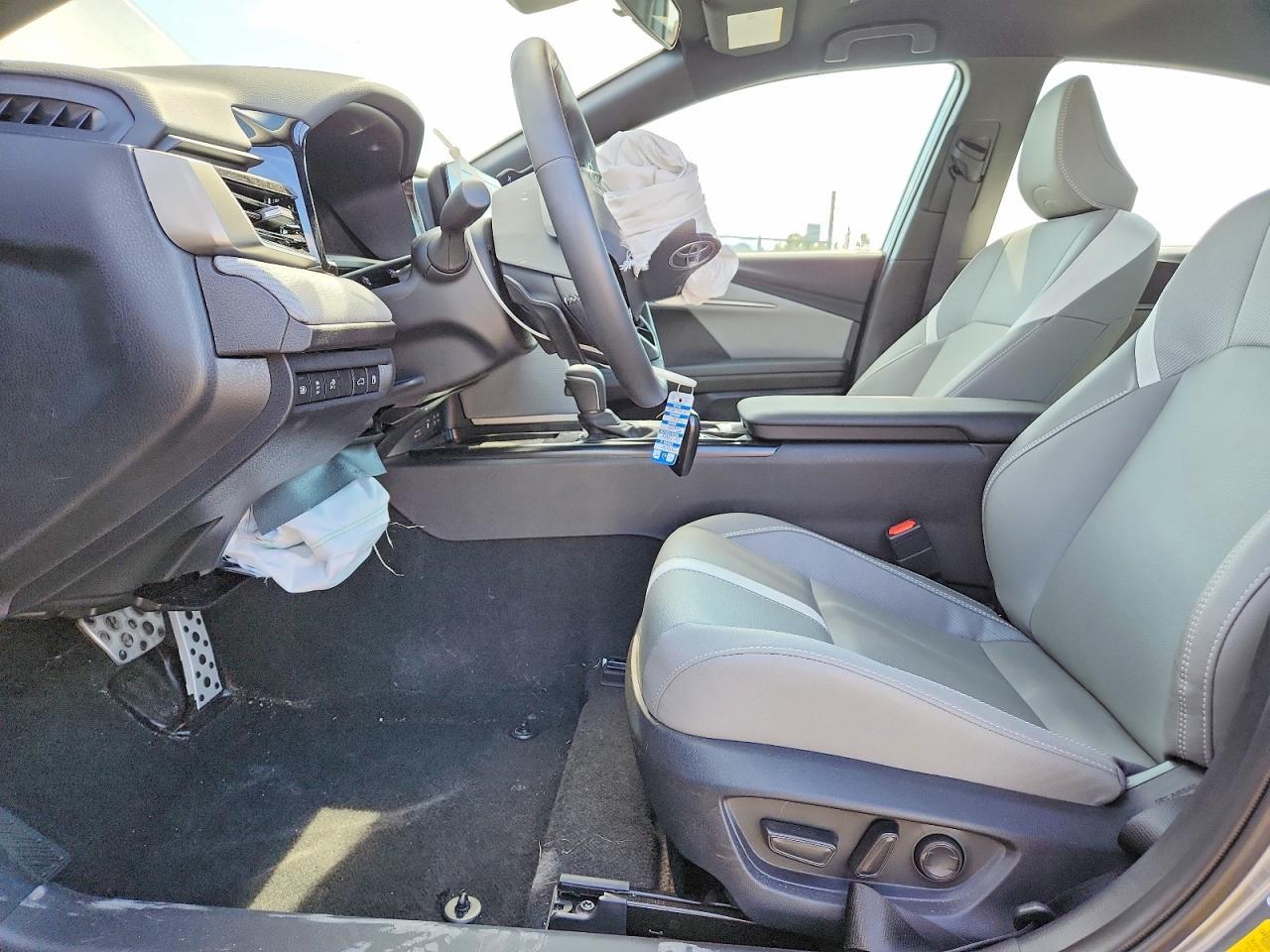 2026 Toyota Camry Se - Image 7
