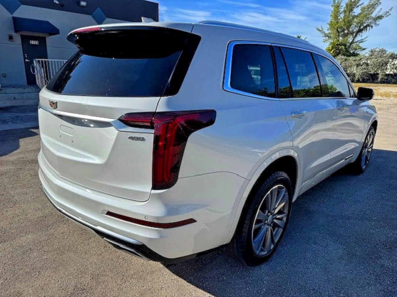 2021 Cadillac Xt6 Premium Luxury - Image 3