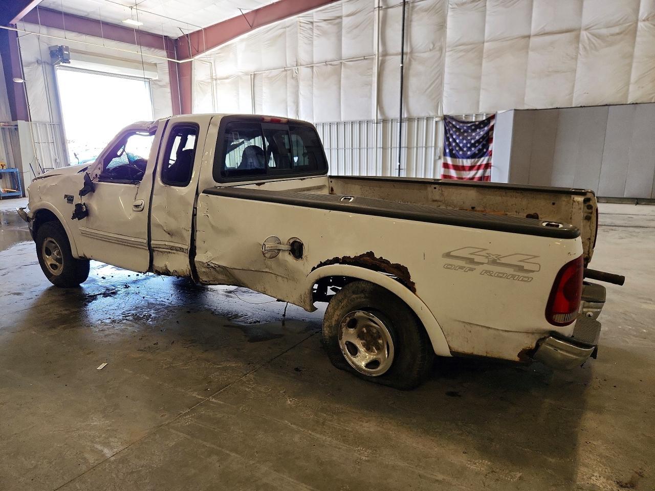 2000 Ford F150 - Image 2