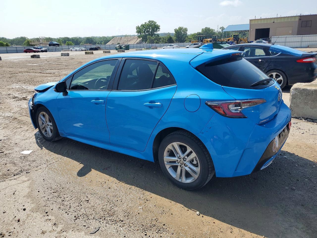 2019 Toyota Corolla Hatchback Se - Фото 2