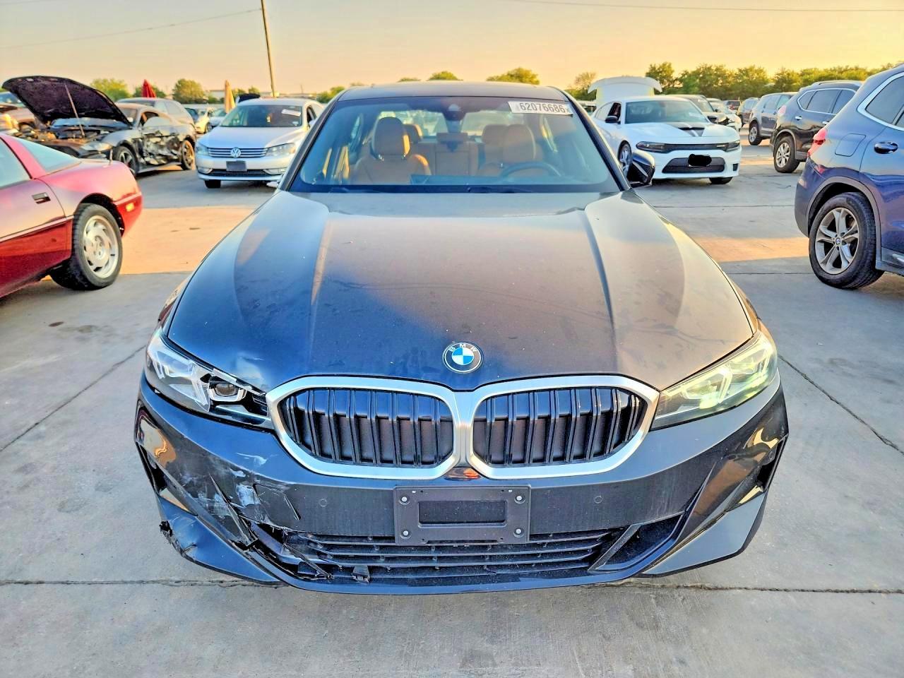 2026 BMW 330Xi - Фото 5