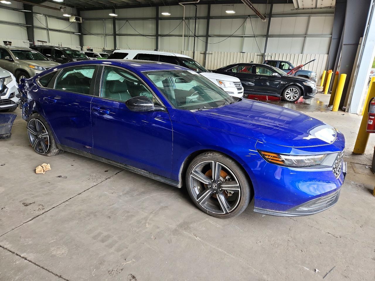 2024 Honda Accord Hybrid Sport - Image 4