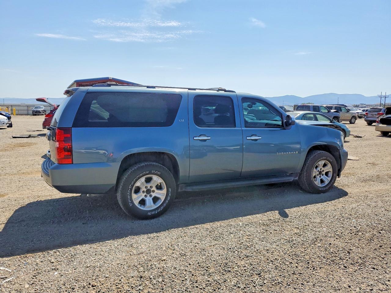 2008 Chevrolet Suburban K1500 Ls - Фото 3