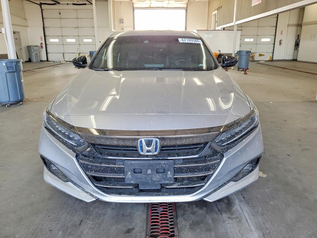 2022 Honda Accord Hybrid Sport - Image 5