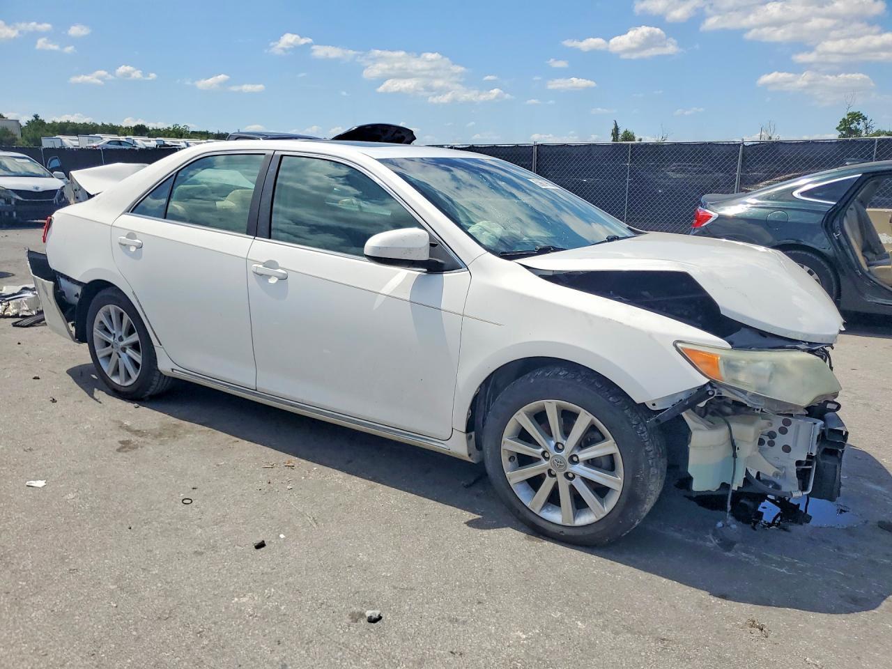 2013 Toyota Camry Xle - Фото 4