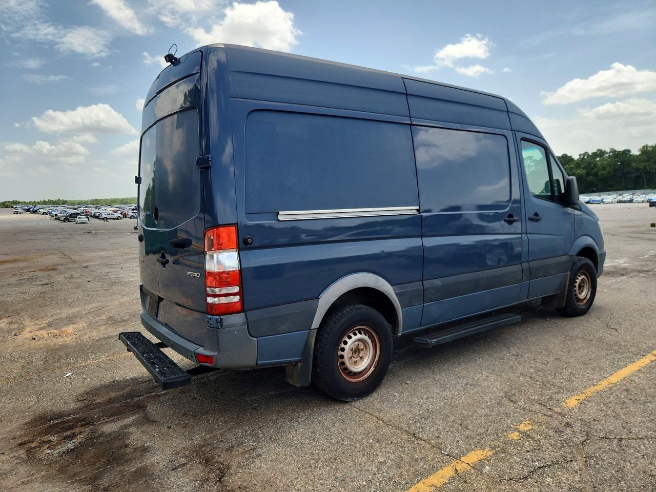 2018 Mercedes-Benz Sprinter 2500 - Image 3