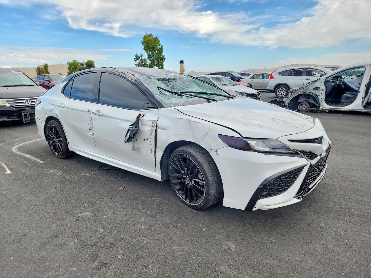 2021 Toyota Camry Xse - Фото 4