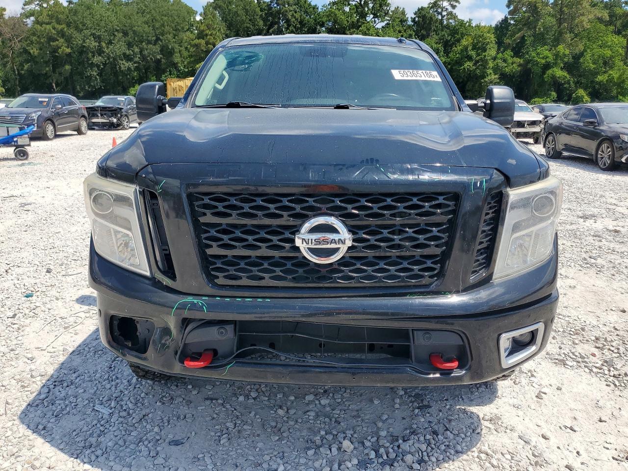 2018 Nissan Titan Pro-4X - Фото 5