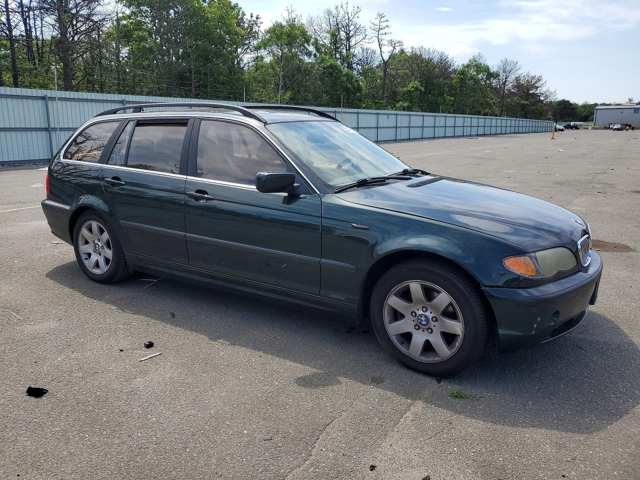 2004 BMW 325 Xi - Image 4