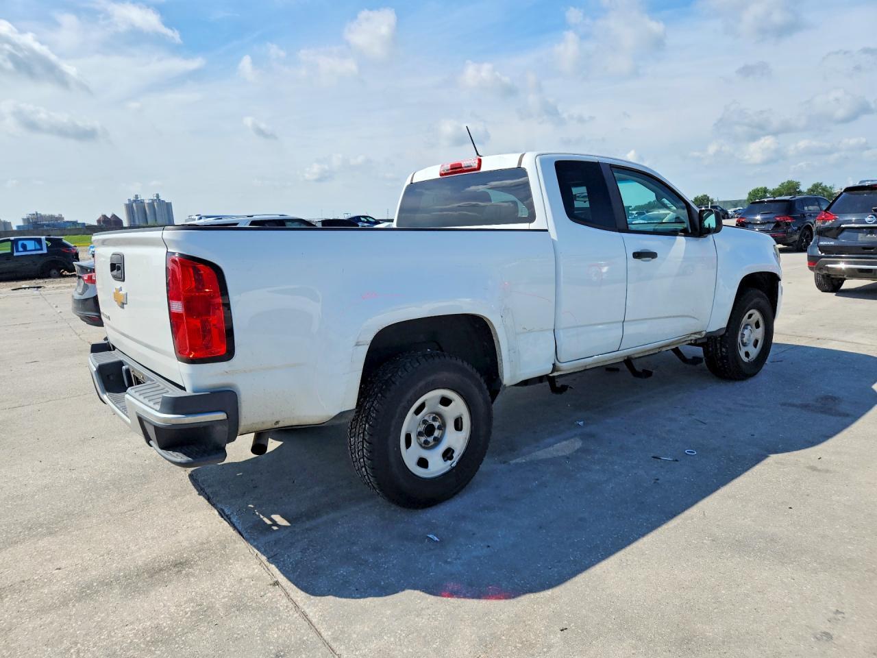 2020 Chevrolet Colorado - Фото 3