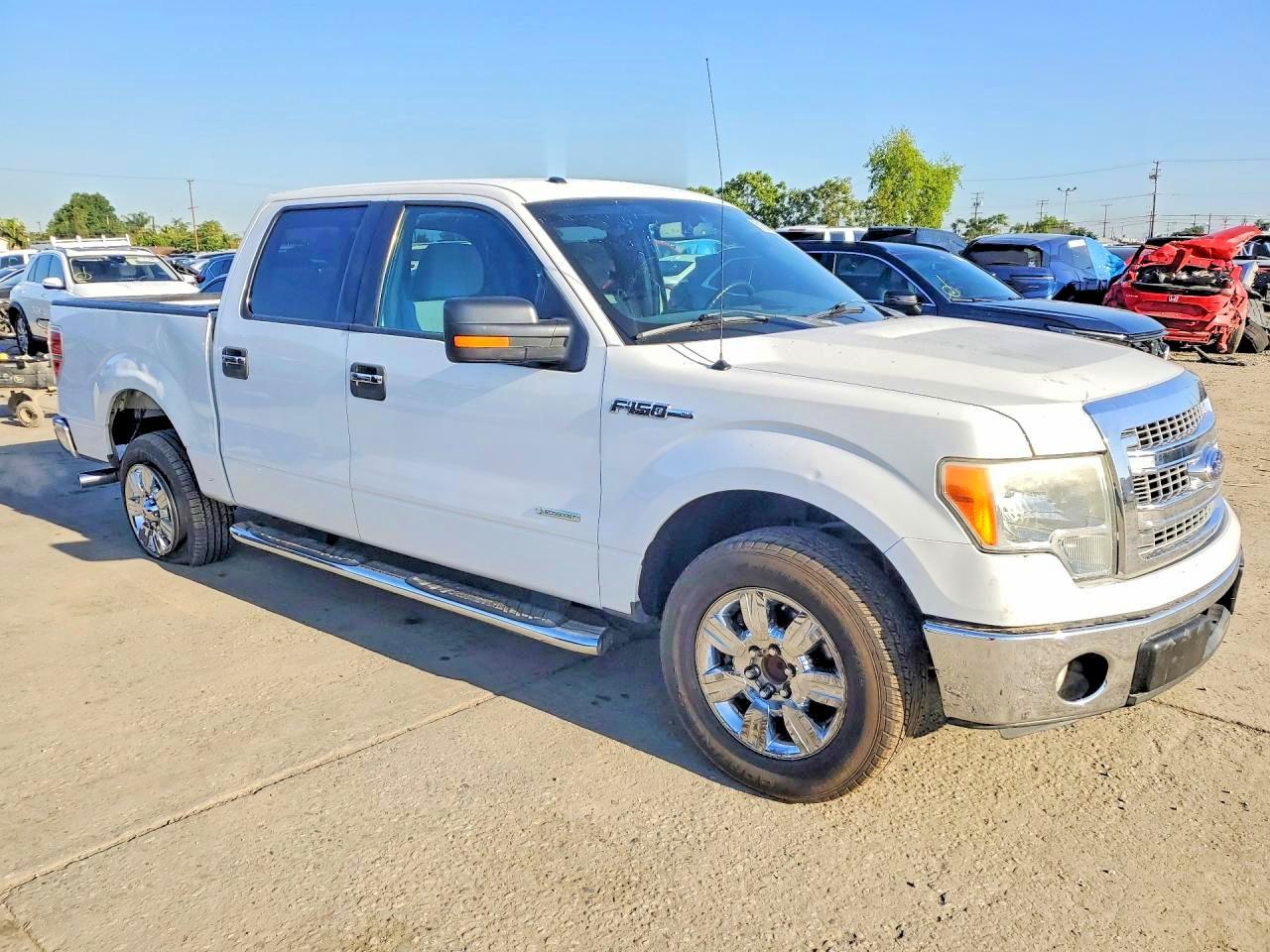 2011 Ford F150 Supercrew - Image 4